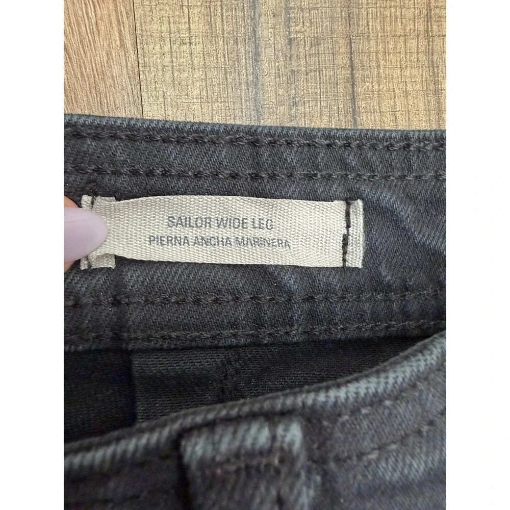 Universal Thread classic flattering